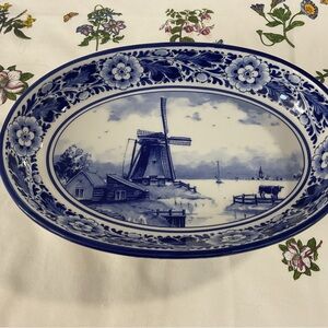 Delftware oval dish